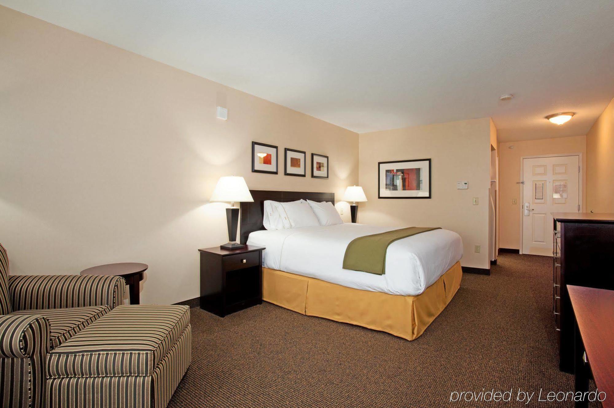 Holiday Inn Express Hotel & Suites Longmont, An Ihg Hotel Chambre photo